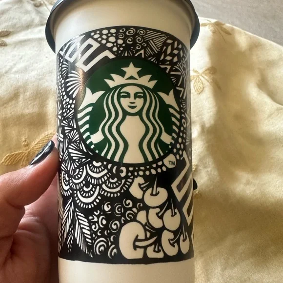 Starbucks 2014 Art Contest Winner Reusable Plastic 16oz Travel Coffee Cup / Mug. - Picture 2 of 9